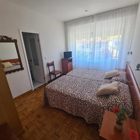 Πανσιόν Hostal Playa Atlantica Louro