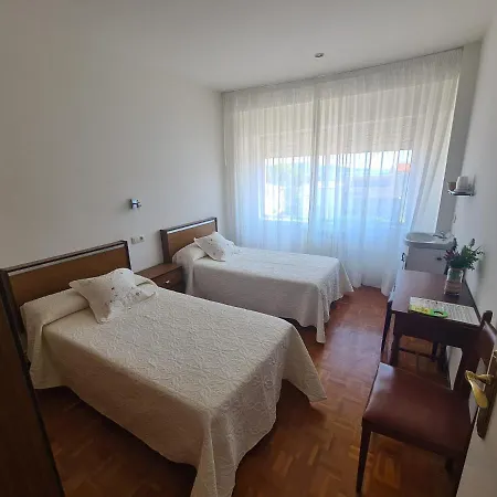 Hostal Playa Atlantica Louro