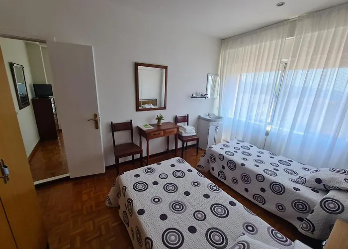 Hostal Playa Atlantica Louro